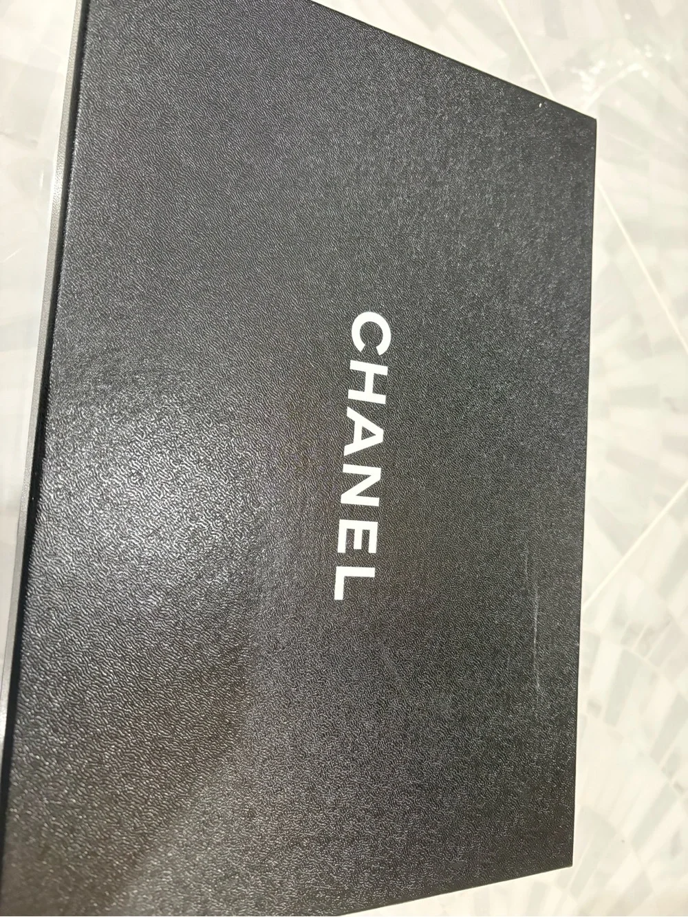 CHANEL Cream Quilted Leather Chain-Emblem Slide Sandals